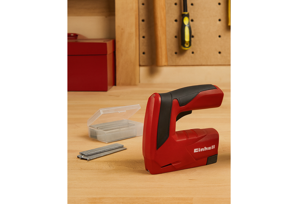 Απεικονίζεται το πιστόλι θερμοκόλλησης 